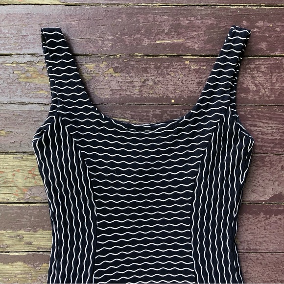 Milly New York Maria Sleeveless Dress Size S Navy White Wavy Stripes Stretch - Picture 3 of 16